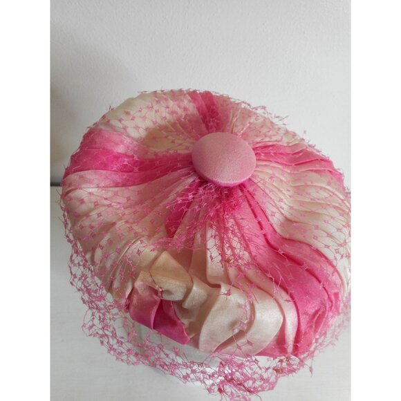 Vintage Womens Calot hat pink with  veil - Estate find - Picture 6 of 8